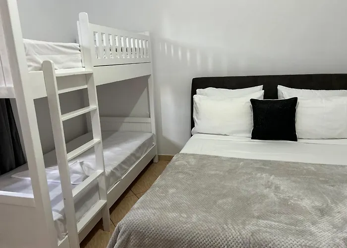 Kiki\'S Rooms 2